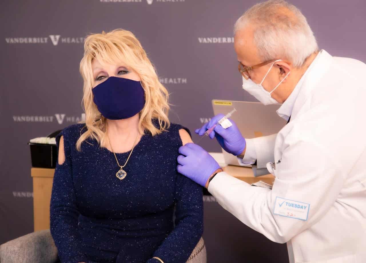Dolly gets her coronavirus vaccine