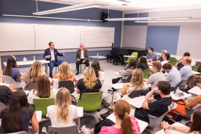 Undergraduate Minors - College of Communication and Information