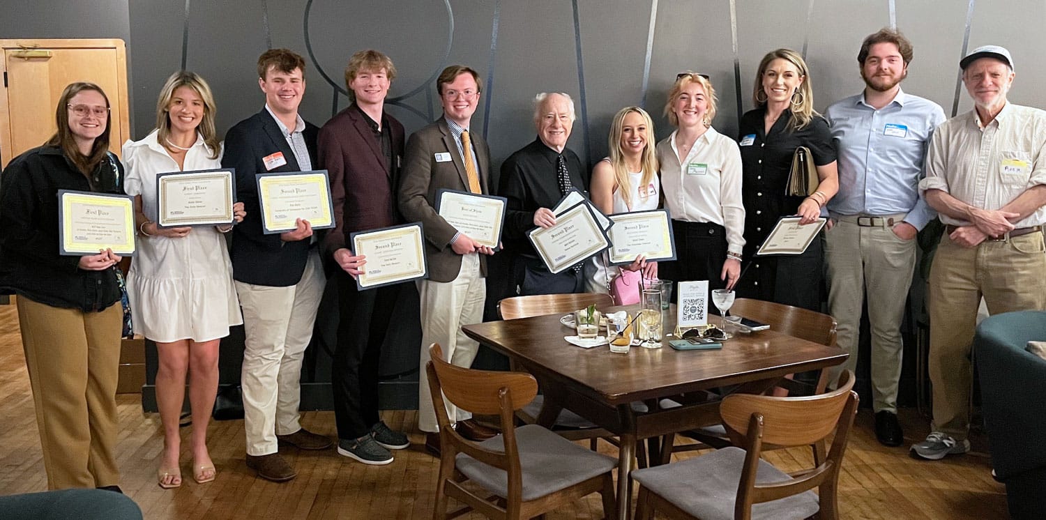 Students, Faculty Dominate at ETSPJ Golden Press Card Awards