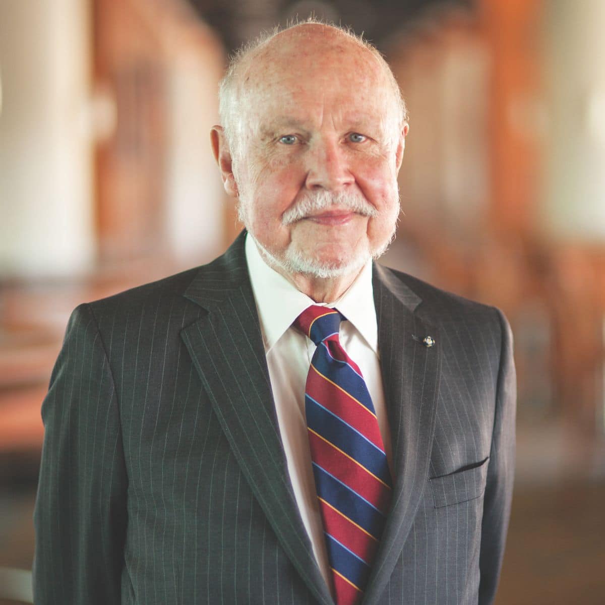 Honoring Excellence: CCI Remembers John Noble Wilford, Pulitzer Prize-Winning Journalist and First Hill Chair of Excellence